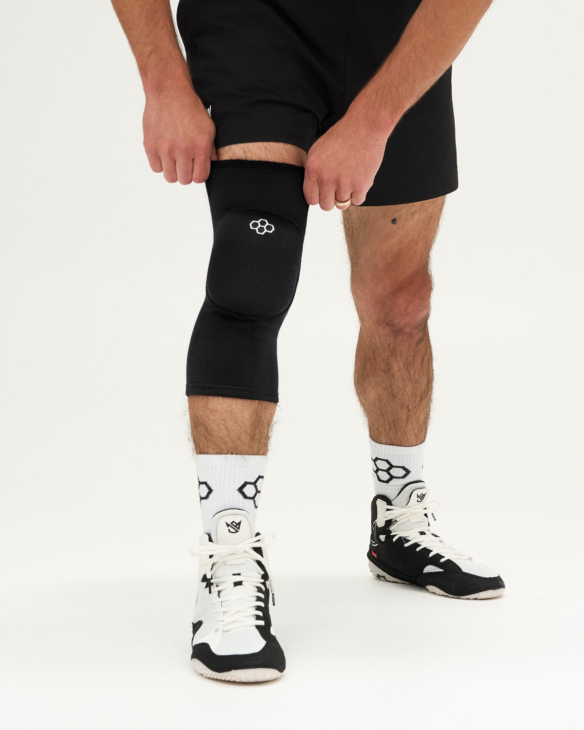 RUDIS Cushion Black Wrestling Knee Pad