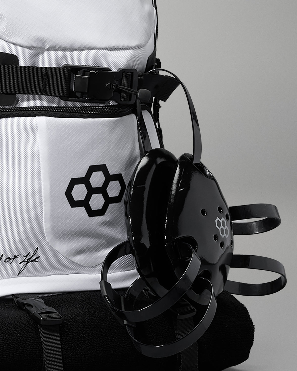 RUDIS Genesis Gearpack III - White
