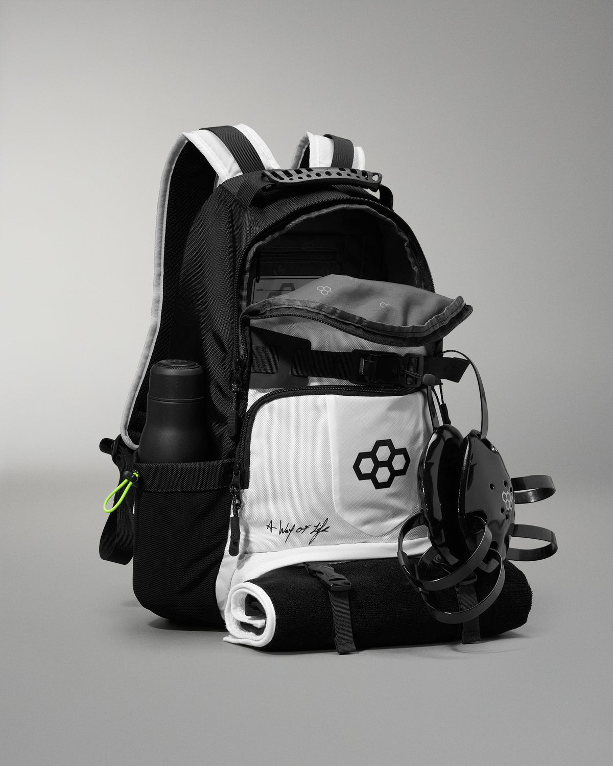 RUDIS Genesis Gearpack III - White