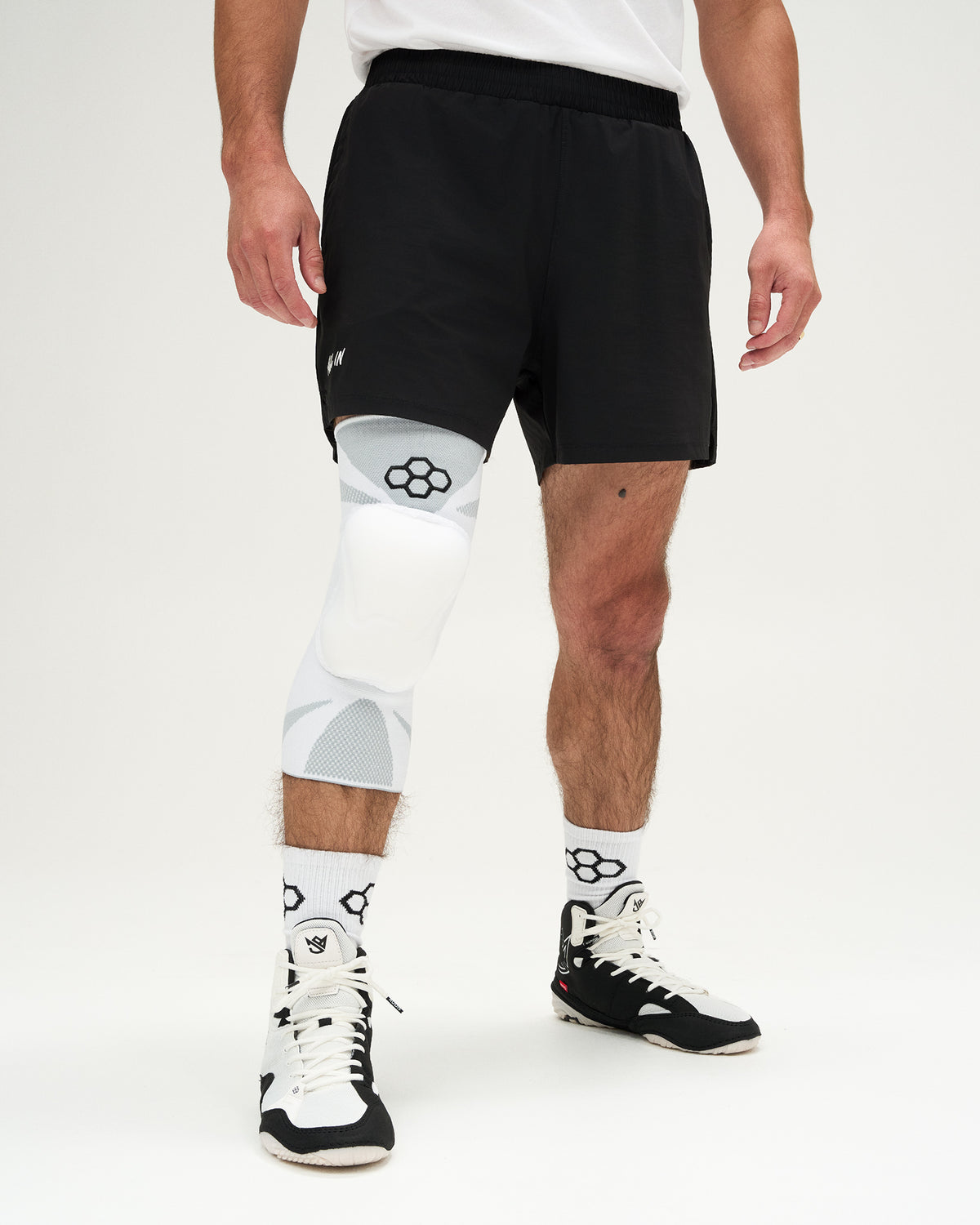 RUDIS Elite Cushion Knee Pad - White