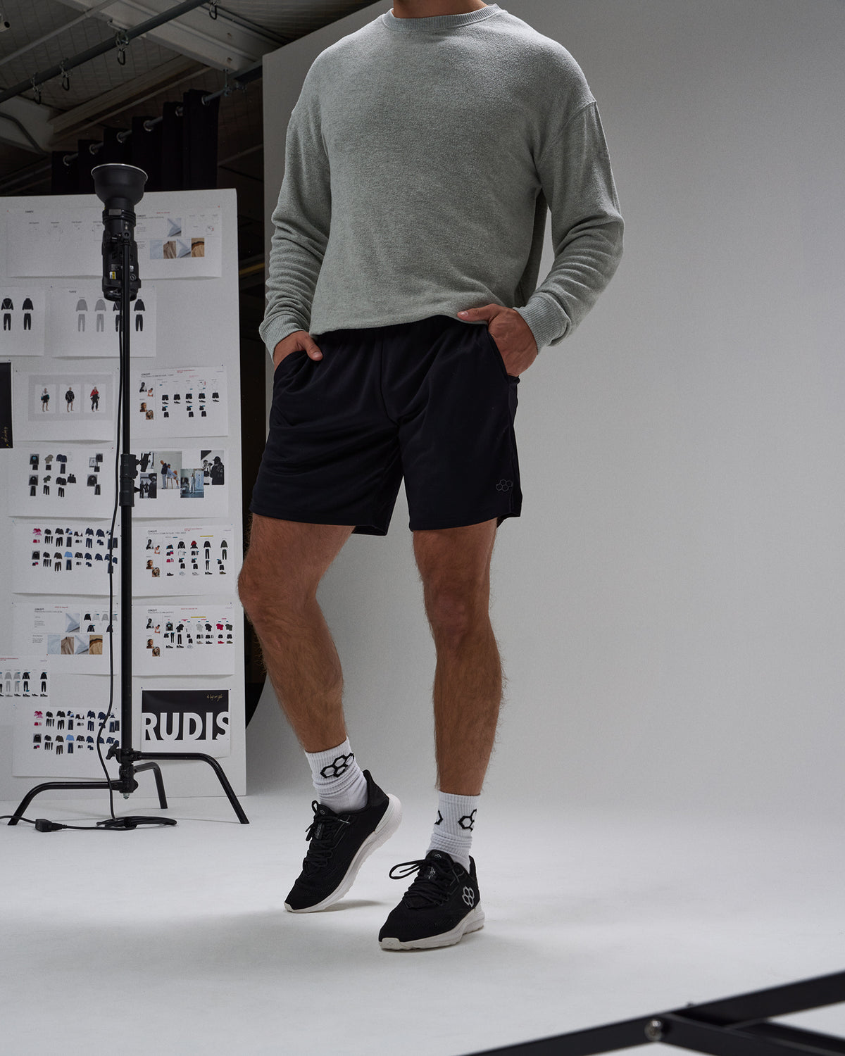 RUDIS 8" 2.0 Mesh Shorts - Black