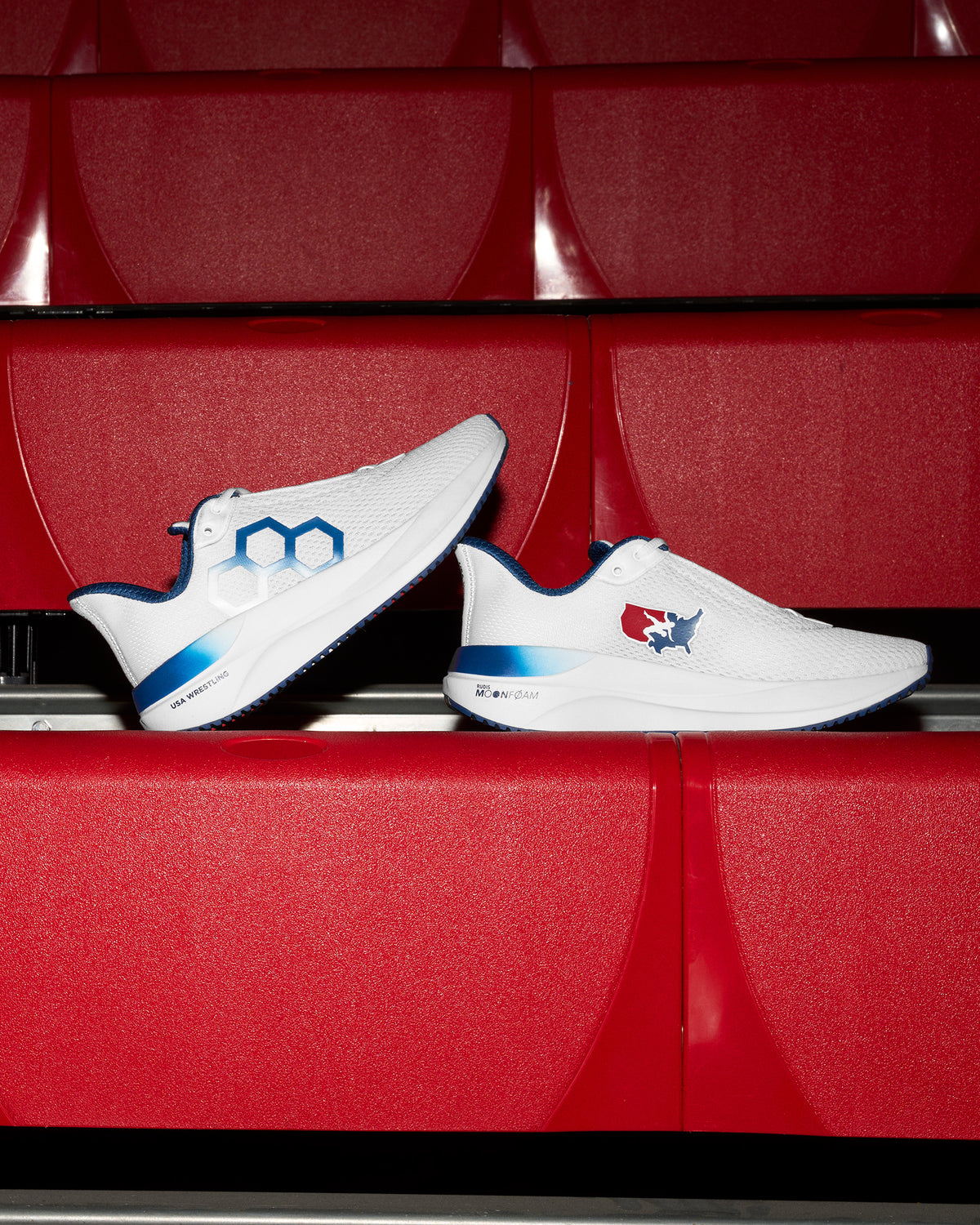 USA Wrestling Quest Adult Lifestyle Runner - USA White
